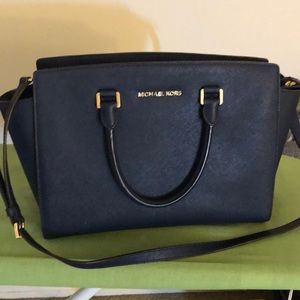 Beautiful Navy Michael Kors Selma